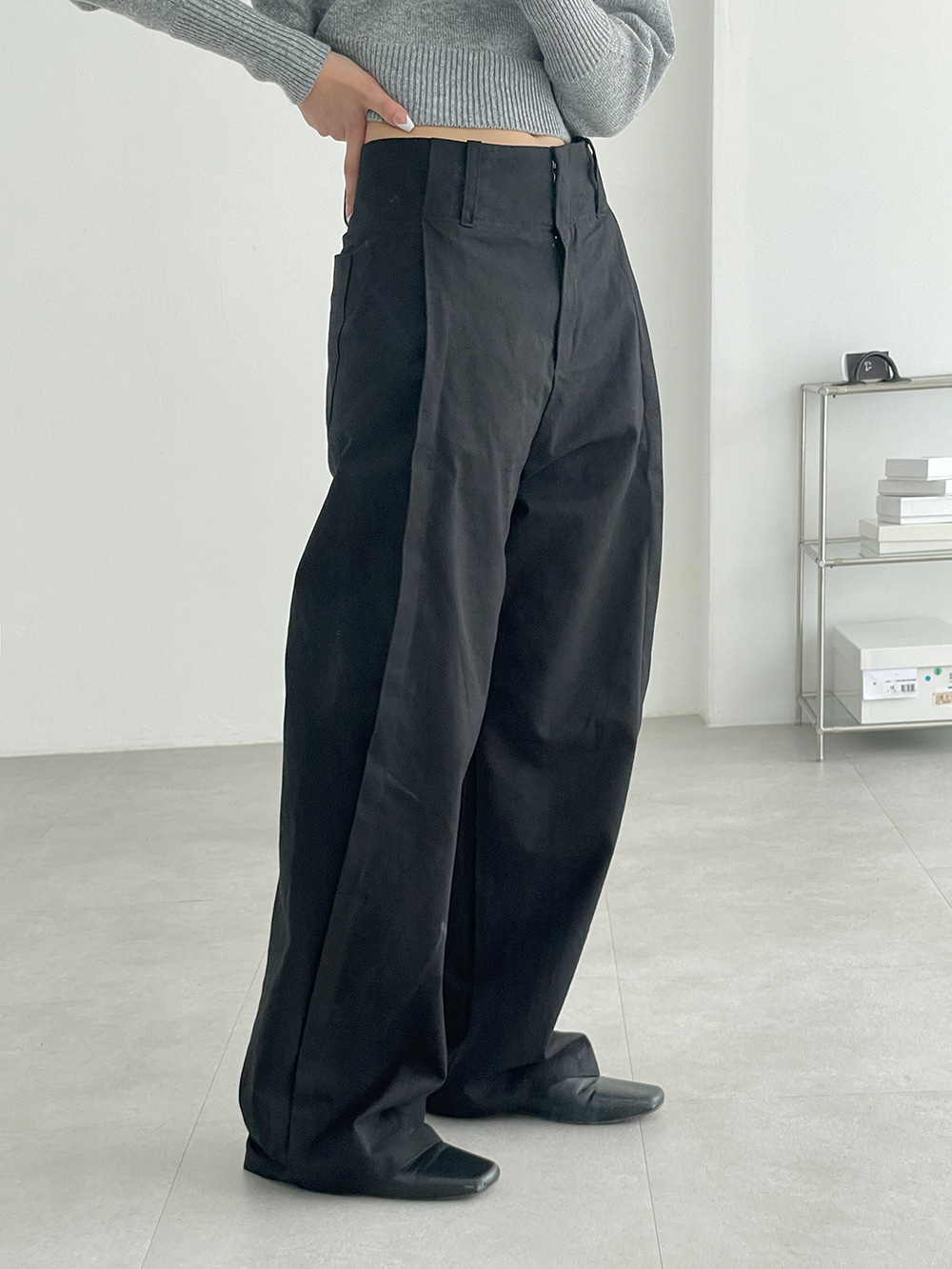 side pintuck curved pants (2color)