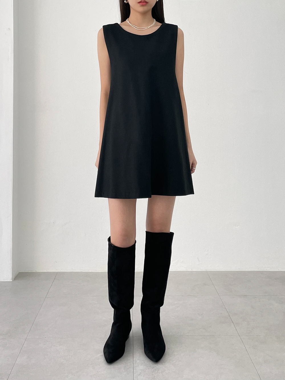 sleeveless mini dress