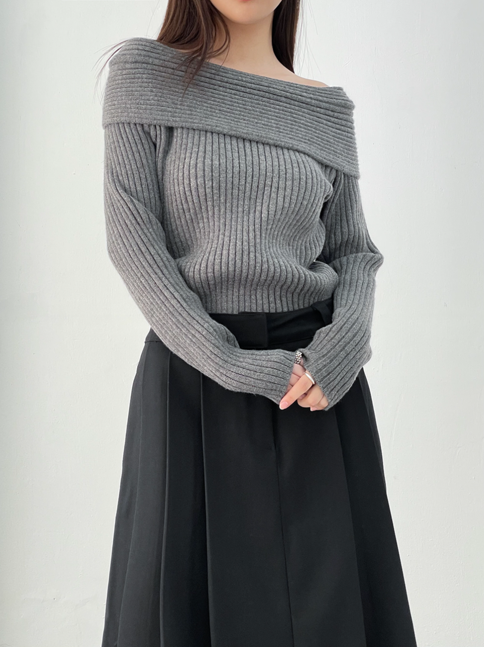cozy off-shoulder knit (2color)